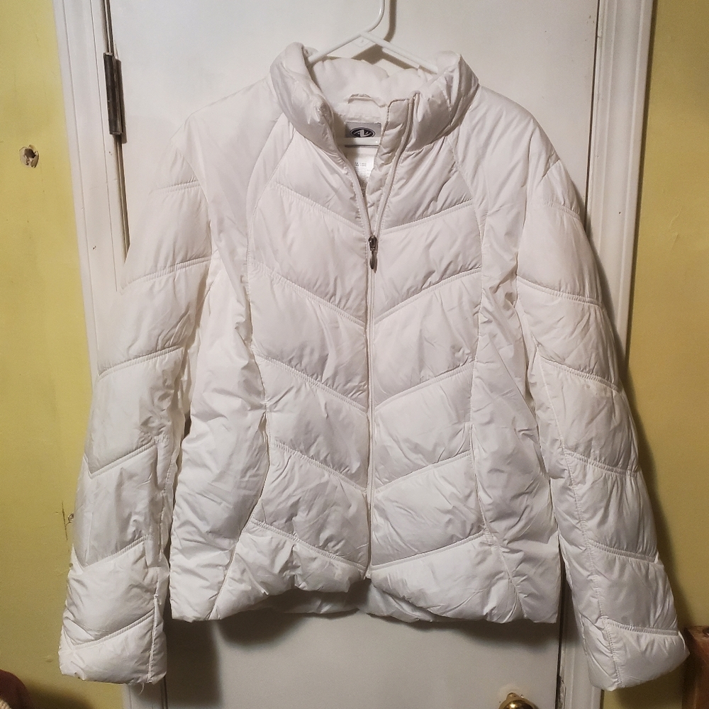 Athletic works wemons coat puffer